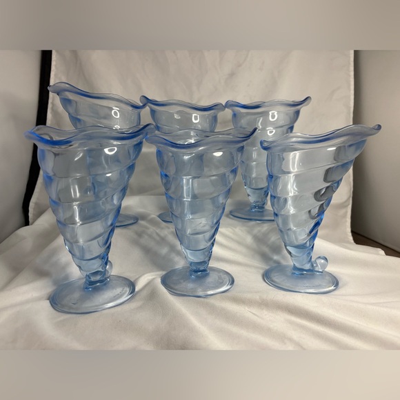 6-Italian Bromioli Rocco blue glass dessert dishes - Picture 4 of 7